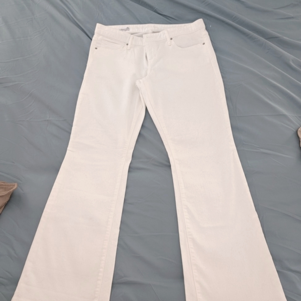 NWOT GAP White Boot Cut Jeans
